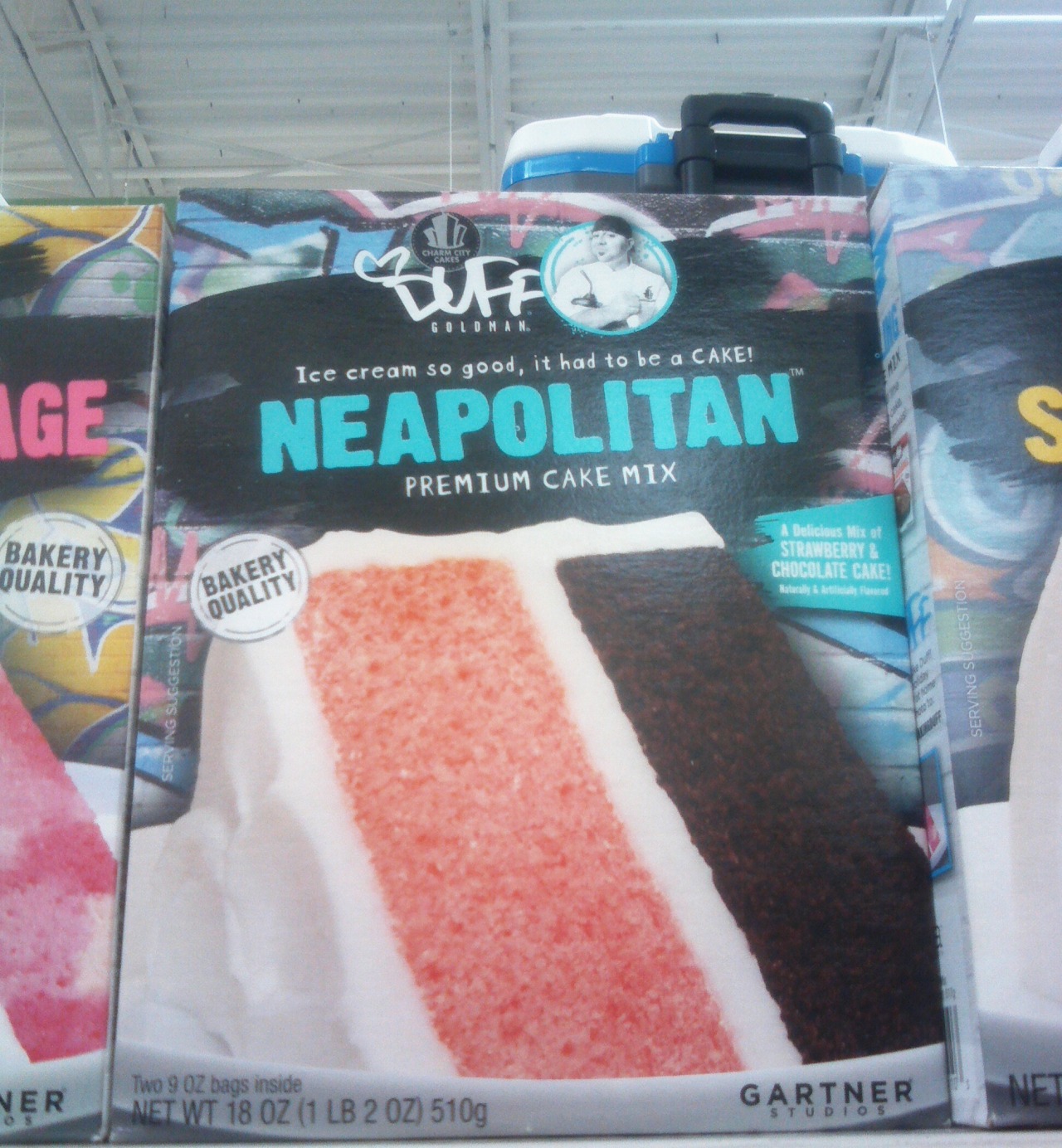 saucytango:Found this while I was out (wanted to buy it)Neo Cake!