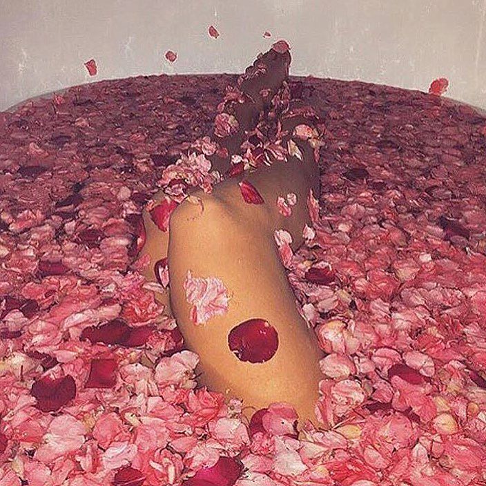 Treat me good I&rsquo;ll treat you better 🌹 by swedishkiller_xoxo
