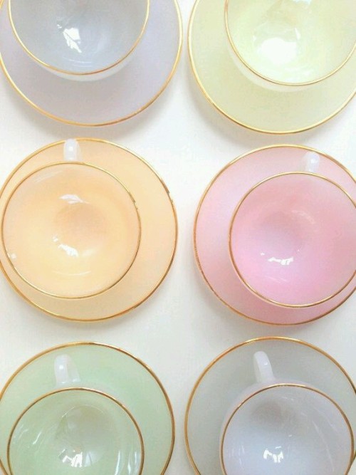 fleuryst: Pastel Tea Set