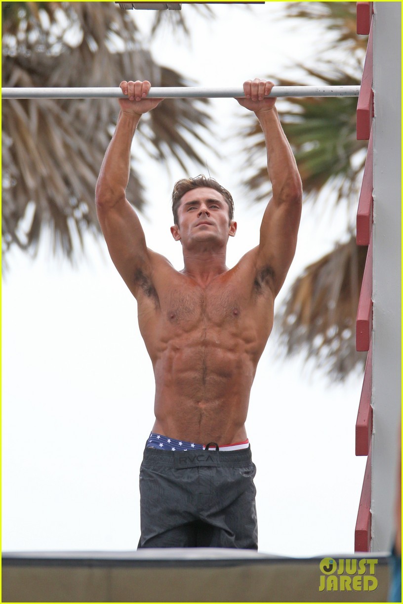 Zac Efron in “Baywatch’ set part 1jfpb