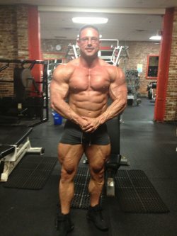 muscle-nerd:  Dan Hawtin