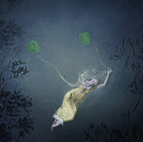 itscolossal:  Dreamlike Conceptual Self-Portraits Fused with Dance by Kylli Sparre