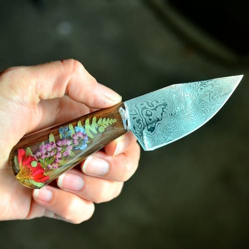 snootyfoxfashion:Botanical Handle Knives from PoconoMountainsForgeDo you guys remember that post abo