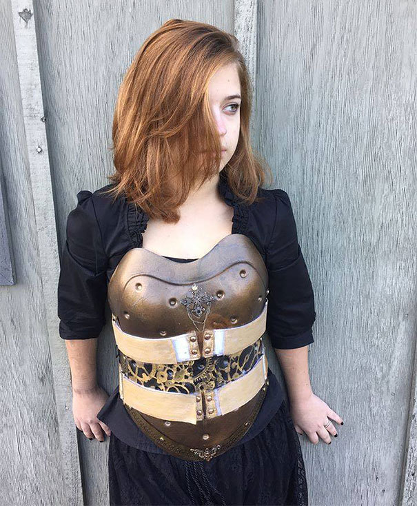 sixpenceee:  Car Crash Survivor Turns Her Back Brace Into Steampunk ArmorMaddie had