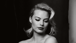 blooodchild:  Margot Robbie - Behind the