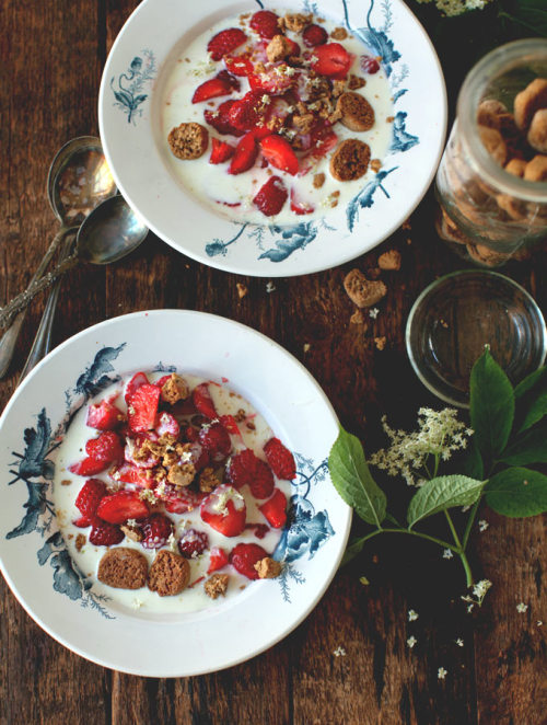 Strawberries and Danish Summer Cream