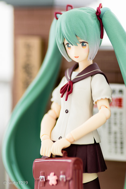 wawa0602:  [figma] Hatsune Miku Sailor ver. (4) on Flickr. きれいな瞳。涙パーツもつければよかった