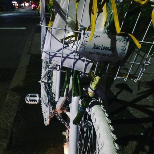 #ghostbike dedication tonight for Jean Leonard, 31 of #Cambridge &amp; #Somerville. We prayed in Eng