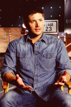  Jensen Ackles; WB Mondo International Press