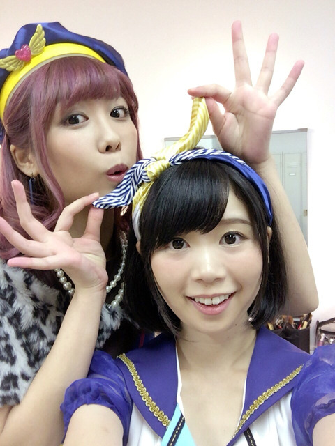 deraderadera:   More backstage photos of t7s 2nd live from Rena’s blog pt.1 