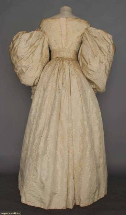 lesmiserablesfashions: Wedding dress c. 1830s [x]