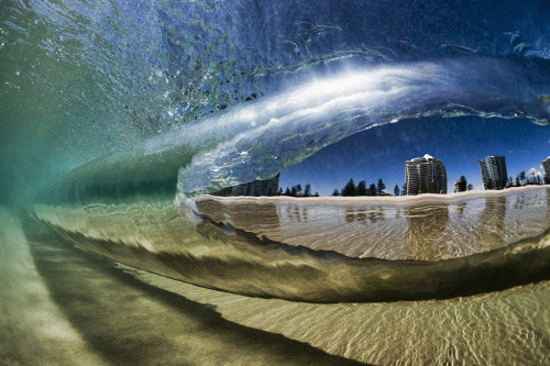 inmysparetime13:  trirunner320:  bobbycaputo:  A Black and Blue Life: A Coal Miner Becomes a Photographer of Exquisite Waves and Seascapes  Australian photographer Ray Collins first picked up a camera in 2007 and used it to photograph his friends surfing