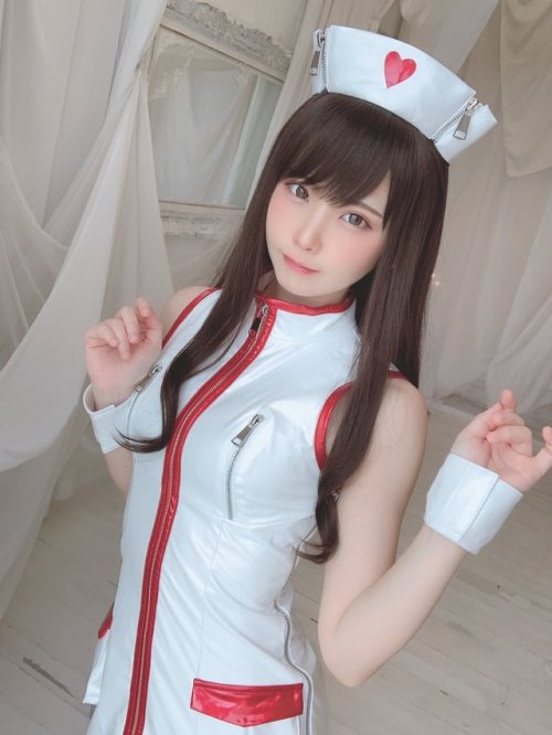 aimmmh2:  https://twitter.com/enako_cos