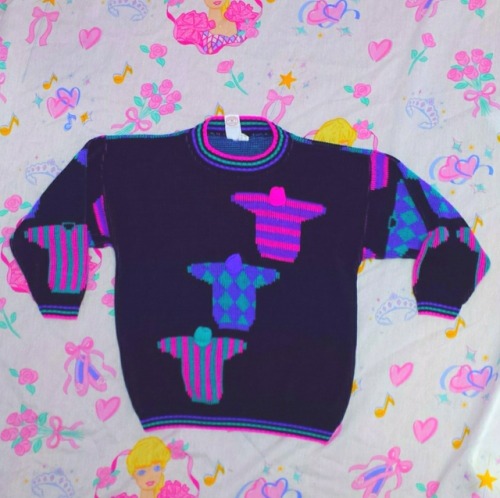 mahousenshi-skeletor:Dream sweaters