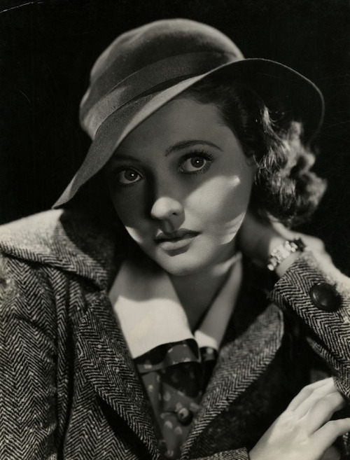 gmgallery:Sylvia Sidney photographed by Robert Coburn (1930s)www.stores.eBay.com/GrapefruitMoonGalle