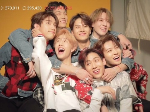 I LOVE MY FAMILY SO MUCH