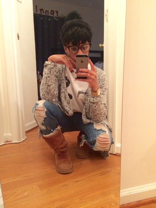 lexcreatedyou:  ronnitv:  Too c(asual)ool for school  baeee