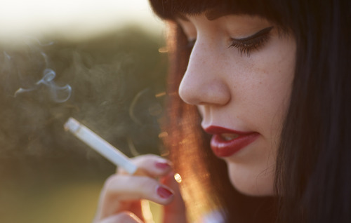 Tribute to Sexy Smoking Girls