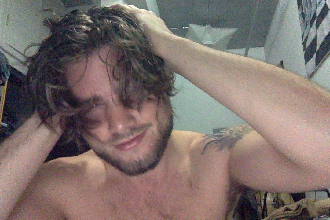 kingqueer:  do i looked stoned y/n?