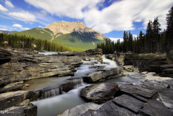 jakewi:  athabasca falls by j3booor