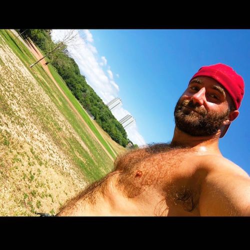 https://64.media.tumblr.com/14c0e48217f12bd3a10a4faeb5af1ad7/79f23fd857988ee6-a5/s500x750/134fb26a89784d09591b15b6126a82112a34c86d.jpg