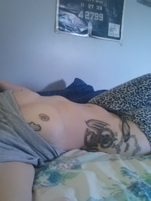 browneyedgummibear:  Okok. Im getting up.