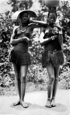 Girls from Guinea-Bissau. Via Collection