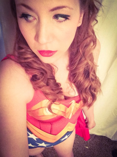 michaelaeliza:  And so did Wonder Woman. porn pictures