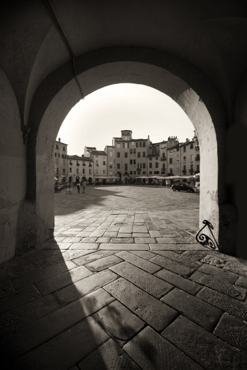 ENTRADA A LA PIAZZA DELL&rsquo; ANFITEATRO da Dani Morell