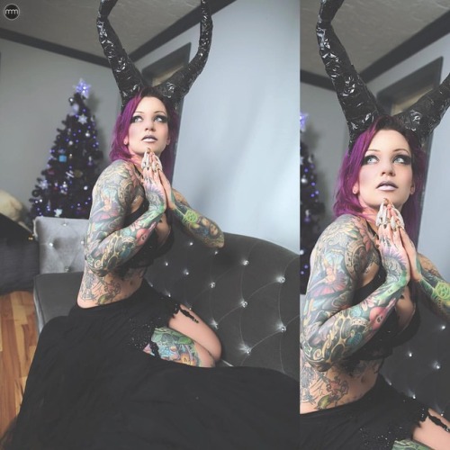 It&rsquo;s going to be a dark Christmas with @cyn_vicious Miss Mischief &hellip;&hellip;&hellip;&hel