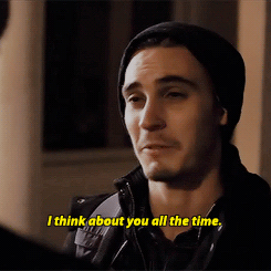 this-gay-guy:  “I’m sorry for being a jerk the other night… for leaving.”