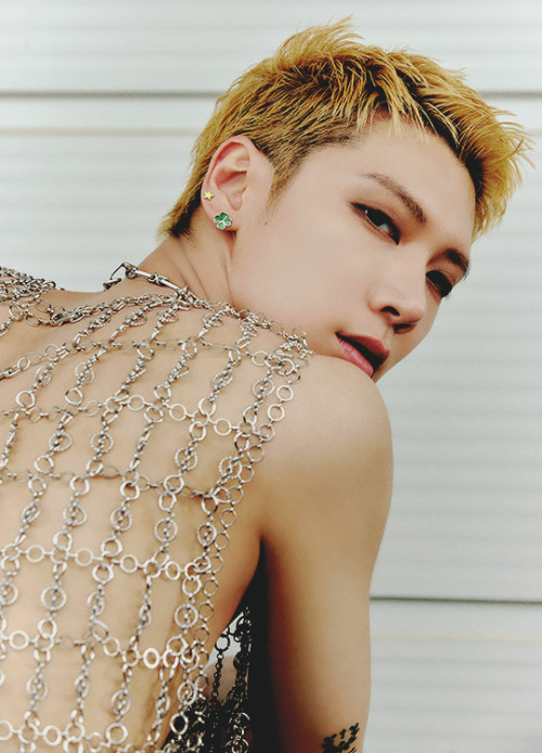 jsuh: TEN // paint me naked