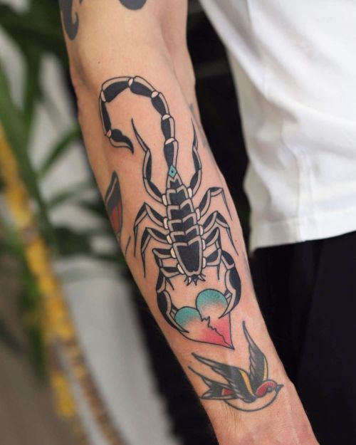 Broken heart scorpion for Robert Thanx #patrykhilton #scorpiontattoo #tattoos #ttt #brokenheart #p