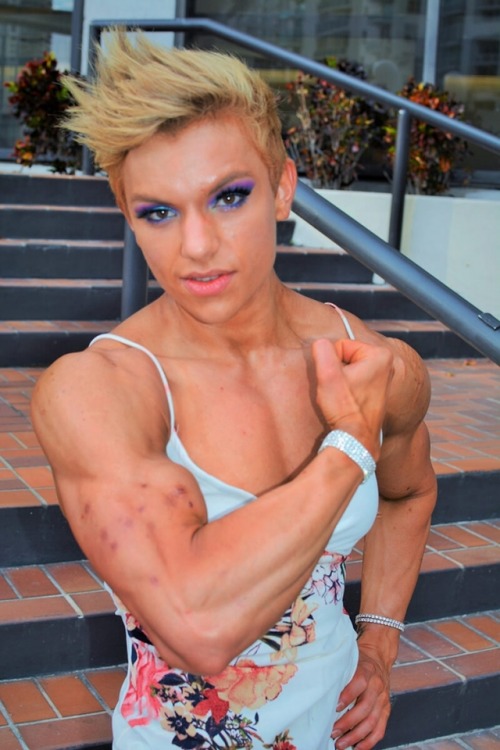 Female muscles adult photos