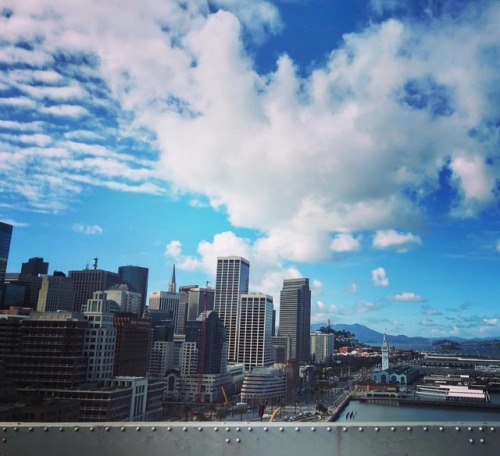#Embarcadero #SanFrancisco #BestCity #Waterfront #NorthernCalifornia #TheBay #YayArea #westcoast  (at San Francisco-Oakland Bay Bridge) https://www.instagram.com/p/BuF_qvKnTYE/?utm_source=ig_tumblr_share&igshid=27nvm85xjghl
