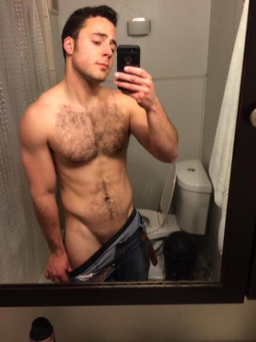 guyswithiphones-nude:  Guys with iPhones http://ift.tt/1bHkUpB