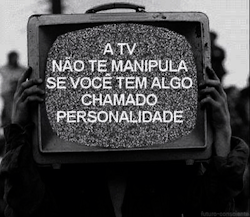 https://64.media.tumblr.com/14d0b23b59339551f863bdb702dd2293/tumblr_mrc0xty1YV1rs9frqo1_400.gif