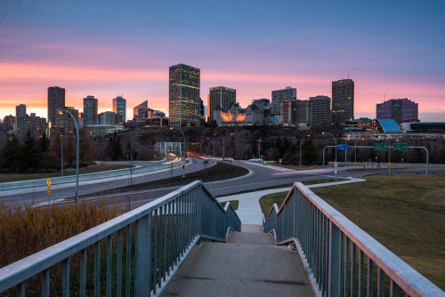 travelingcolors: Edmonton, Alberta | Canada (by Jeff Wallace)