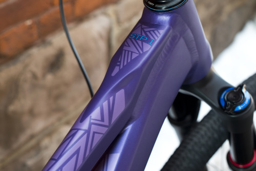 doylestownbikeworks: Paul’s sweet Giant STP dirt jumper build-up at Doylestown Bike Works. Photos co