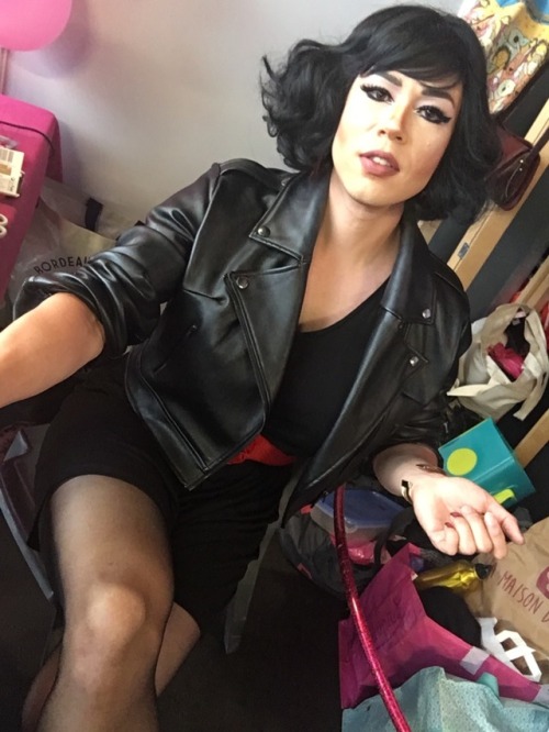 fantasme-travesti:  I will be back soon! I made videos today. I will post it this week. With all my love from France 🇫🇷 😍 U’re so great : you are now 20k followers. THANK YOU 😊 MERCI 😊