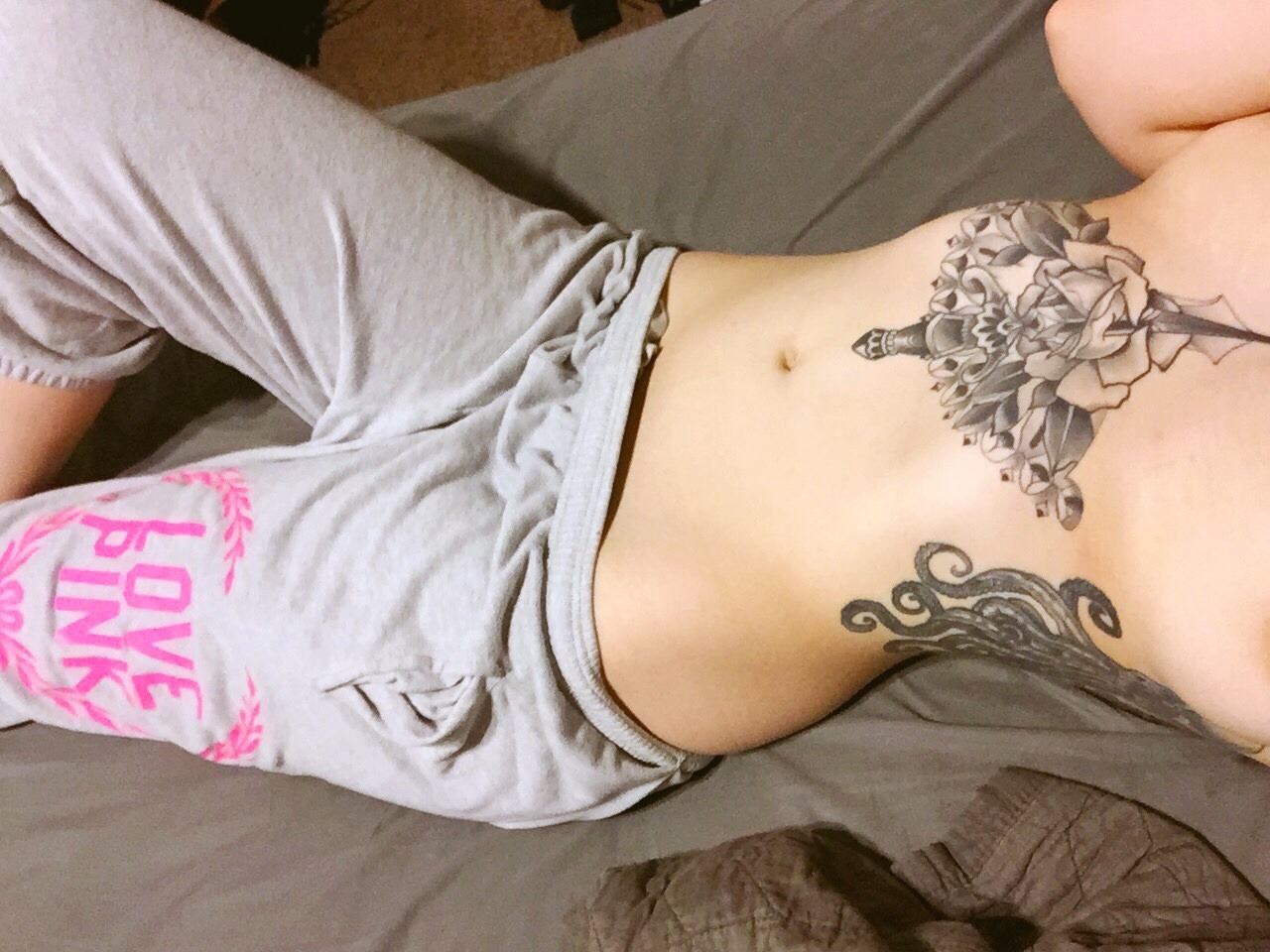 necro-rama:  I feel like not wearing any undies today. 🙅🏻