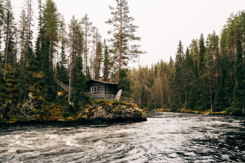 cabinporn: Riverside hideaway in Myllykoski, Finland.Photo by Kim Ohman.