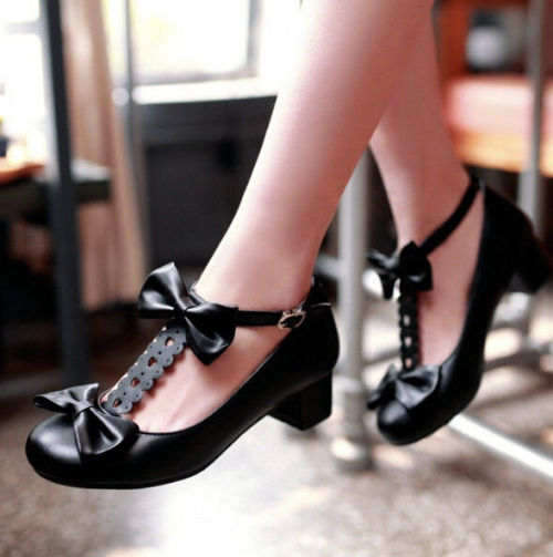 kawaiiconnection:Women’s Lolita Style Low Heel Pumps -   US ภ.98Get your daily dose of cute! Follow KawaiiConnection!