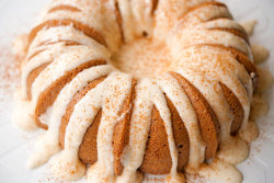 hungrryblog:  Pumpkin Spice Cake 