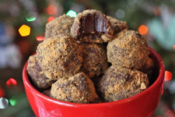 in-my-mouth:  Gingerbread Truffles