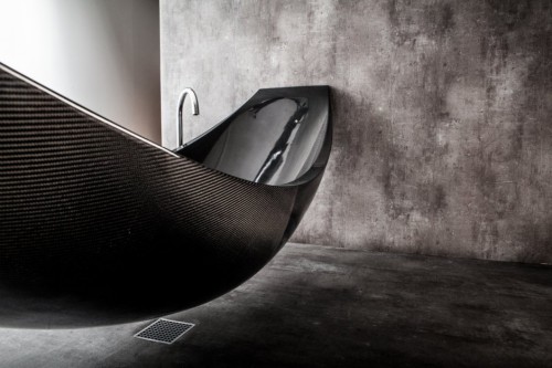 unearthlyritual:  tumblino:   This is a great idea!! The Vessel bathtub is made out of carbon-fiber and is hanging like a hammock. It is designed by Splinter works.   i have never been more aroused in my life  Can I live in this?  