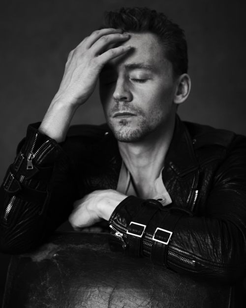 torrilla:  Tom Hiddleston by Jason Hetherington