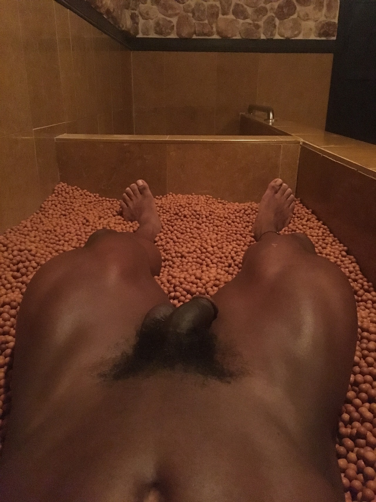 actionfigurebody:  Very relaxing day at the spa 😌👌🏾