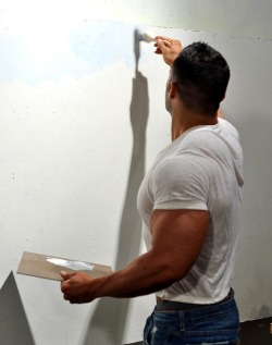 luisbarrerac:  Wow …  he can cum and paint