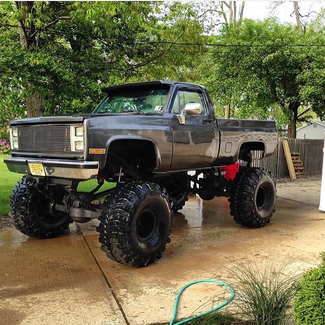 k5willy:  #squarebody #lifted #chevy 